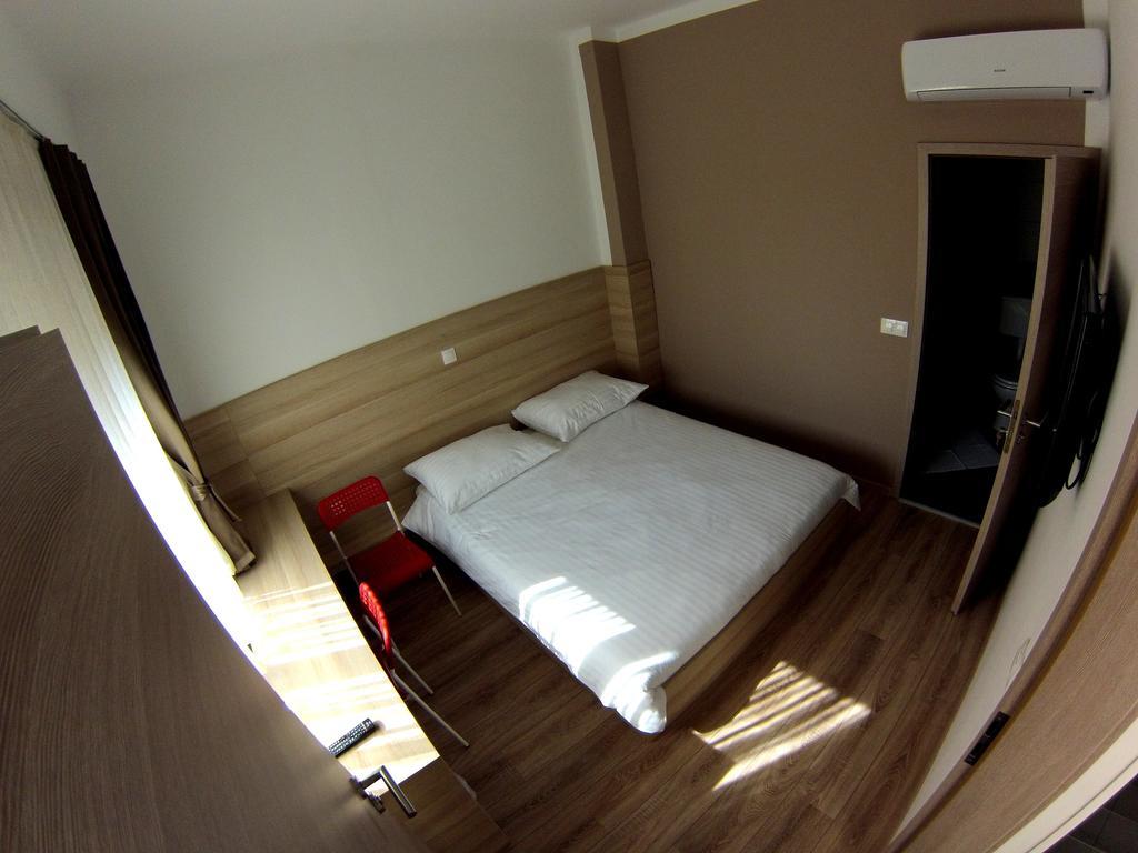 Sweet Dreams Rooms And Apartments Postojna Room photo